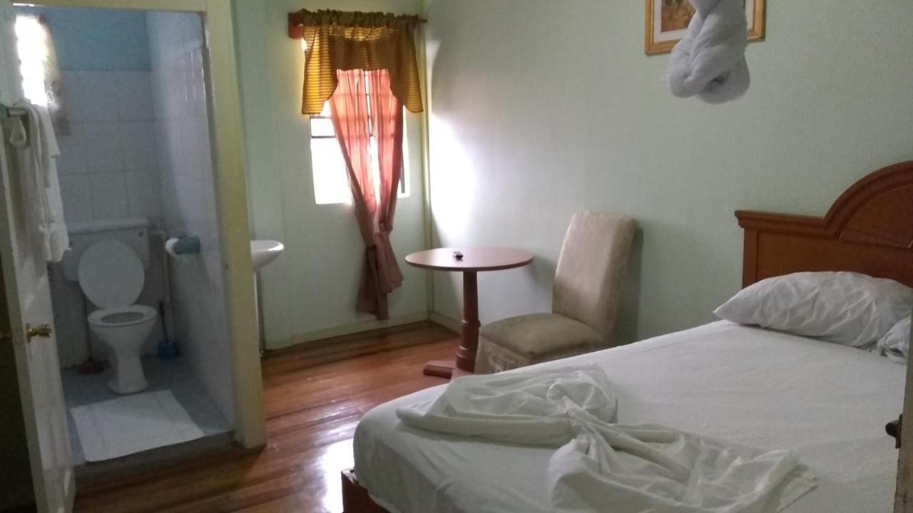 Ms. Holder'S Comfort Villa Georgetown Bagian luar foto